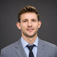 Austin, Digital Creator & 7-Figure Seller